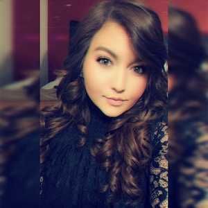 Meet your Posher, Lorabeth